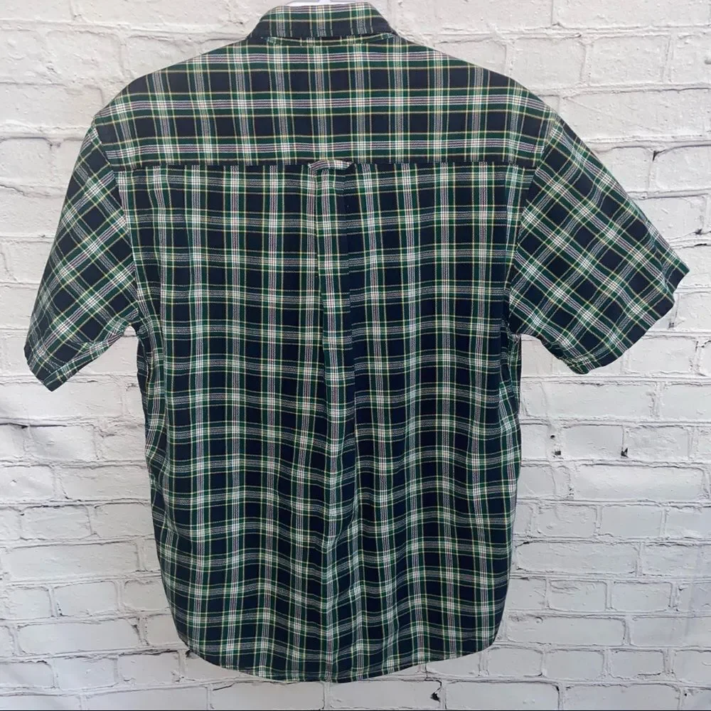 Pendleton Oceanside Men’s Button Down Shirt Size Medium Plaid Short Sleeve